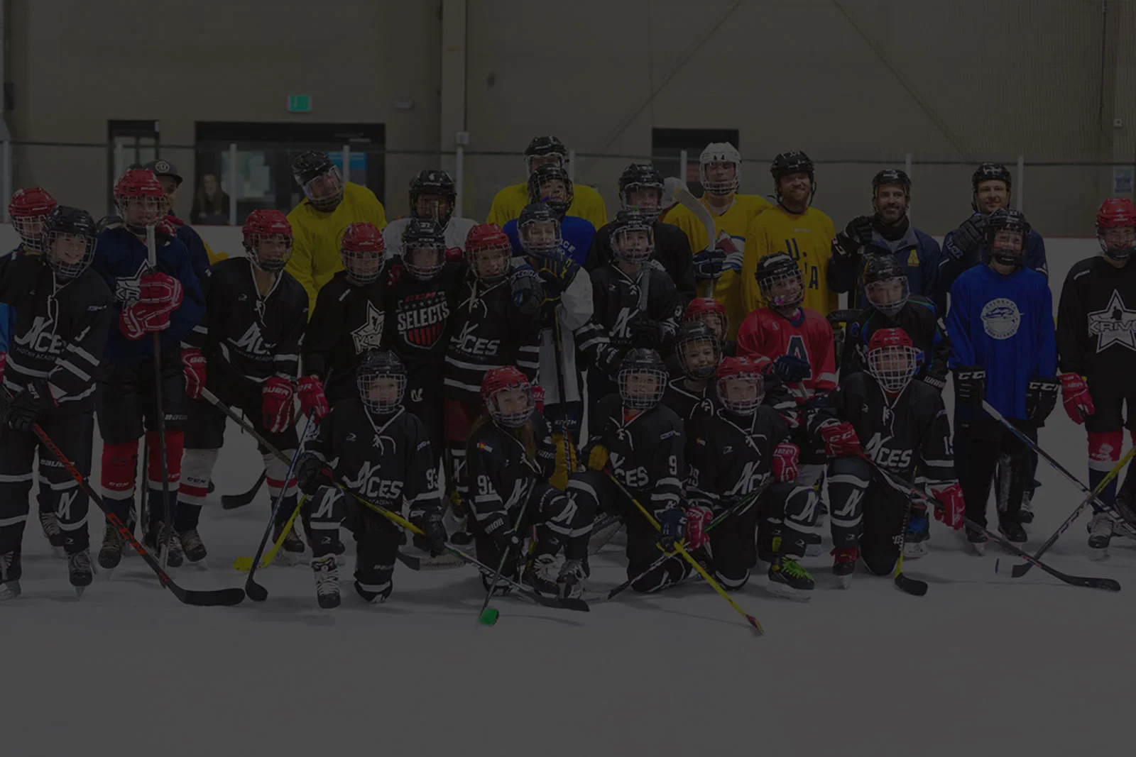 ACES Sports Academy group shot on ice